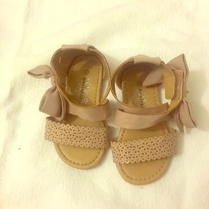 My FAVORITE sandals size 6